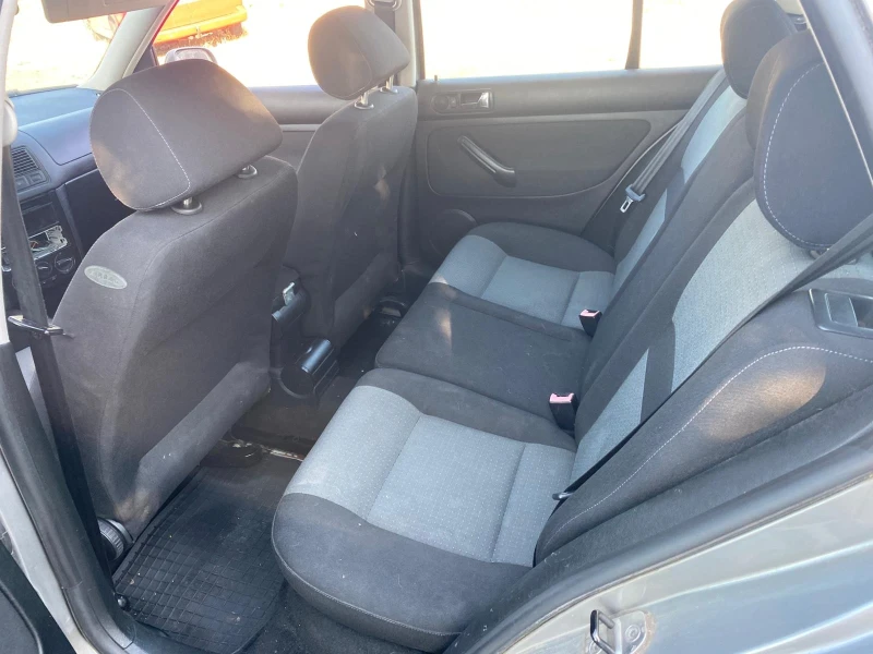 VW Golf, снимка 5 - Автомобили и джипове - 52931885