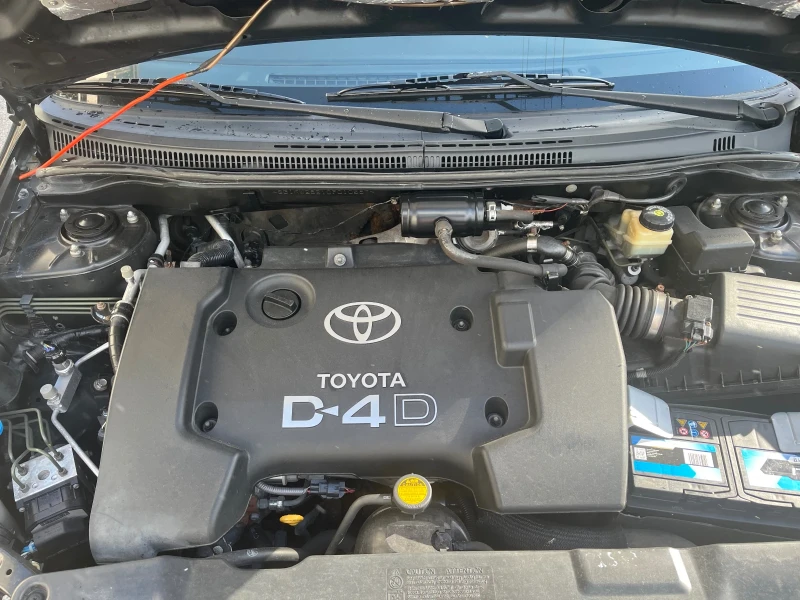 Toyota Corolla 2.0 D, снимка 10 - Автомобили и джипове - 53036220