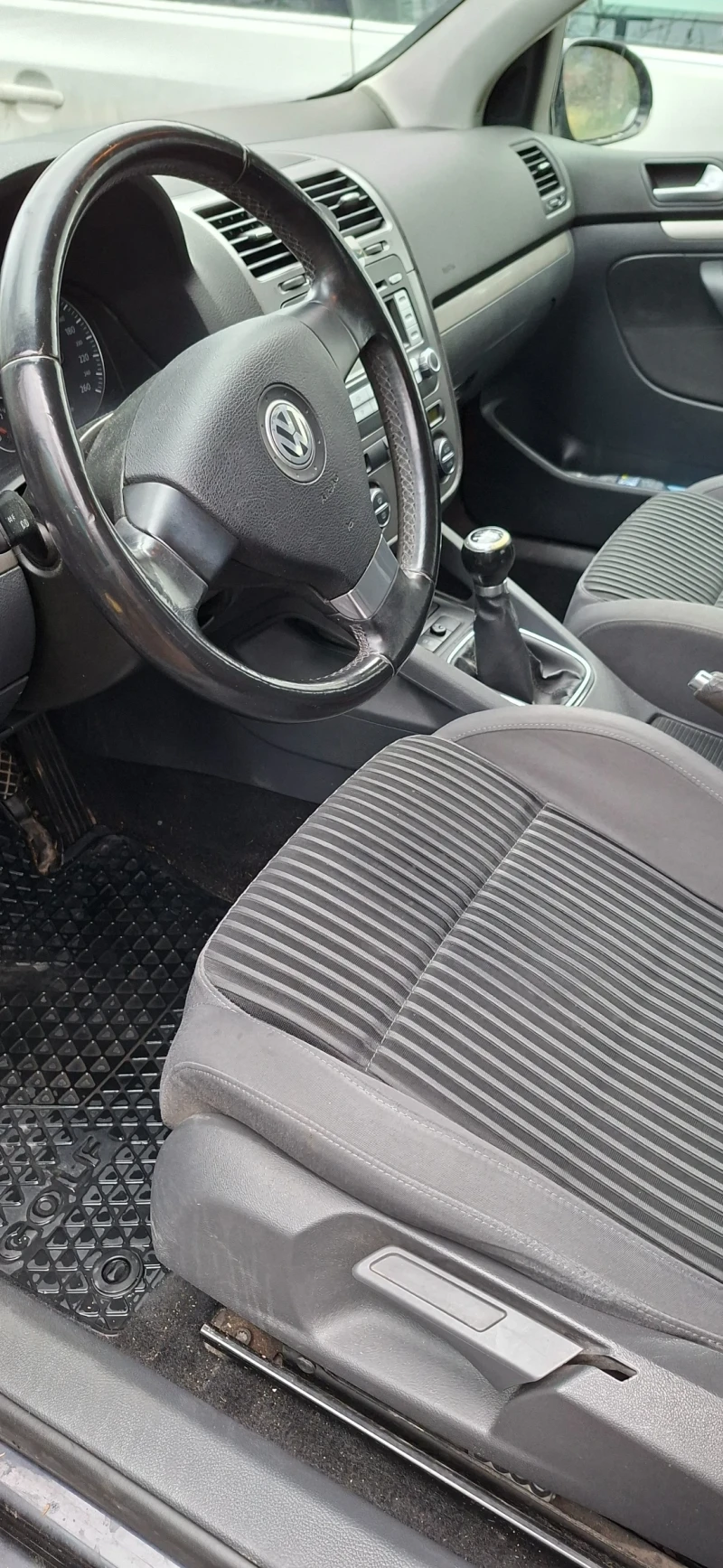 VW Golf 5, снимка 3 - Автомобили и джипове - 53247862