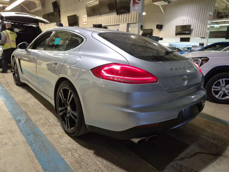 Porsche Panamera * S E HYBRID * CARFAX * ЦЕНА ДО БГ, снимка 4 - Автомобили и джипове - 53511268