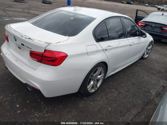 BMW 340 M* SPORT* ДИГИТАЛНО* ТАБЛО* RECARO* ДИСТРОНИК* КЕЙ, снимка 4 - Автомобили и джипове - 48402336