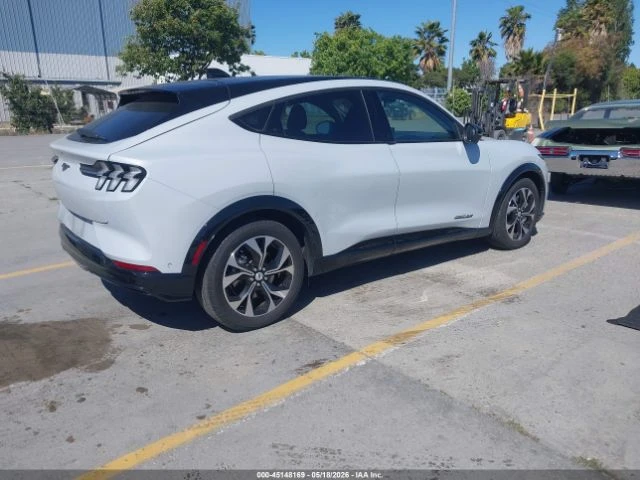 Ford Mustang Mach-E * PREMIUM* AWD* , снимка 4 - Автомобили и джипове - 54974541