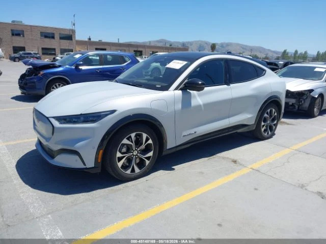 Ford Mustang Mach-E * PREMIUM* AWD* 