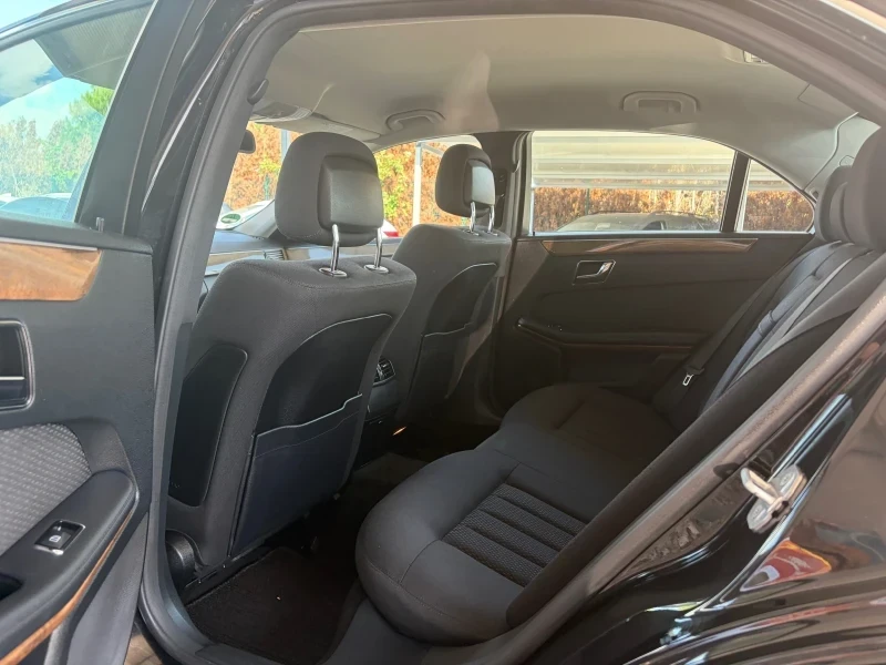 Mercedes-Benz E 350 3.0 CDI , снимка 7 - Автомобили и джипове - 56389564