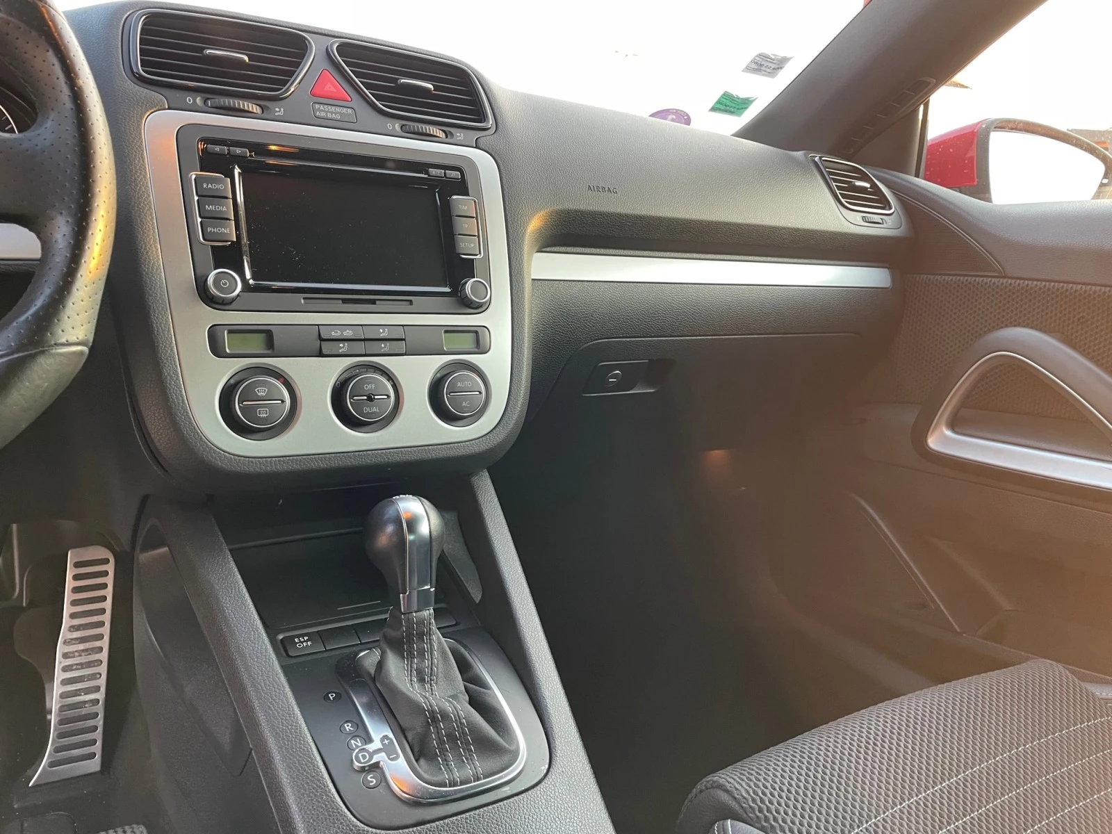 VW Scirocco 1.4 TSI Автоматик | Mobile.bg — изображение 11