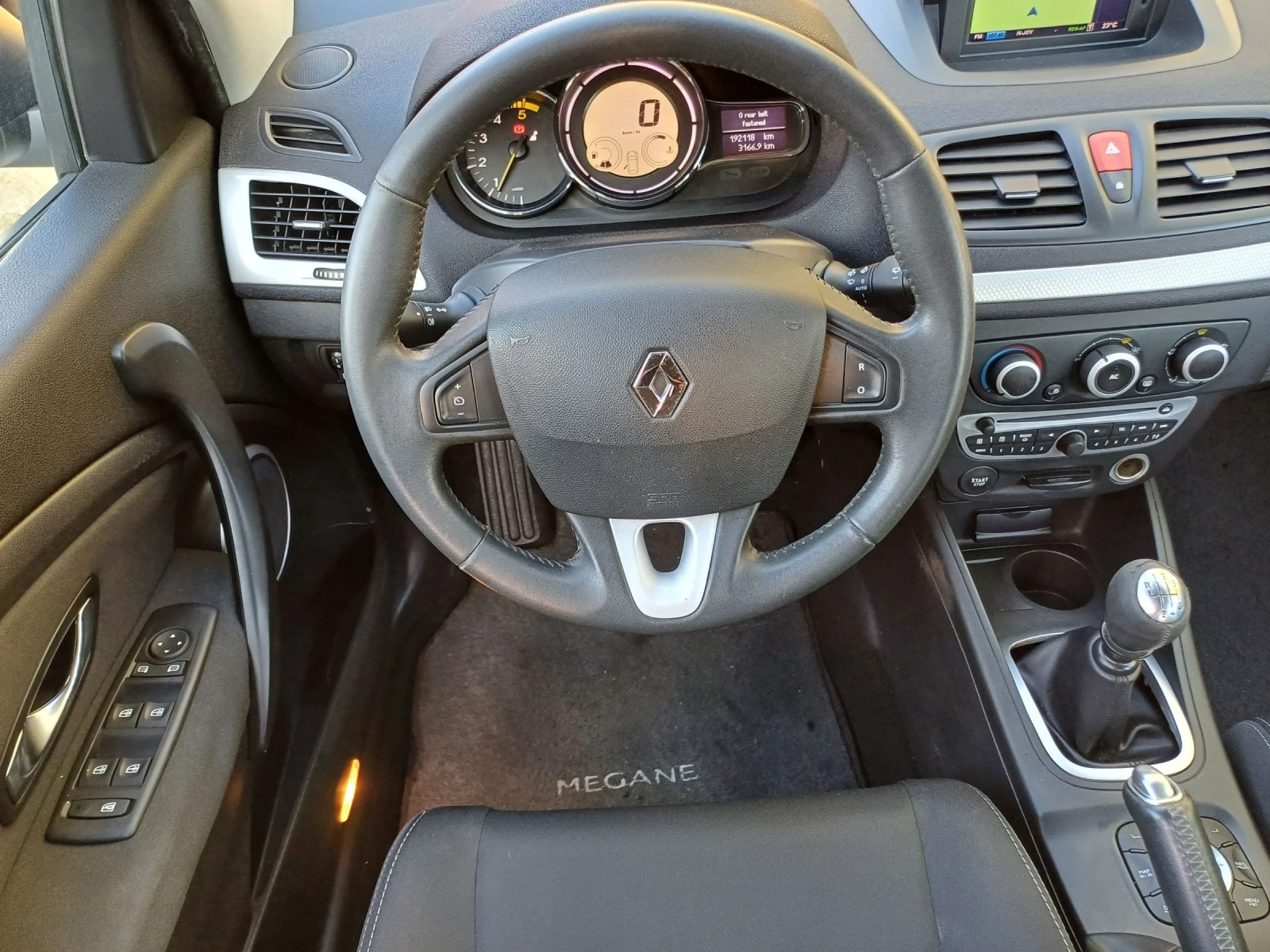 Renault Megane 1.9/130 - изображение 10