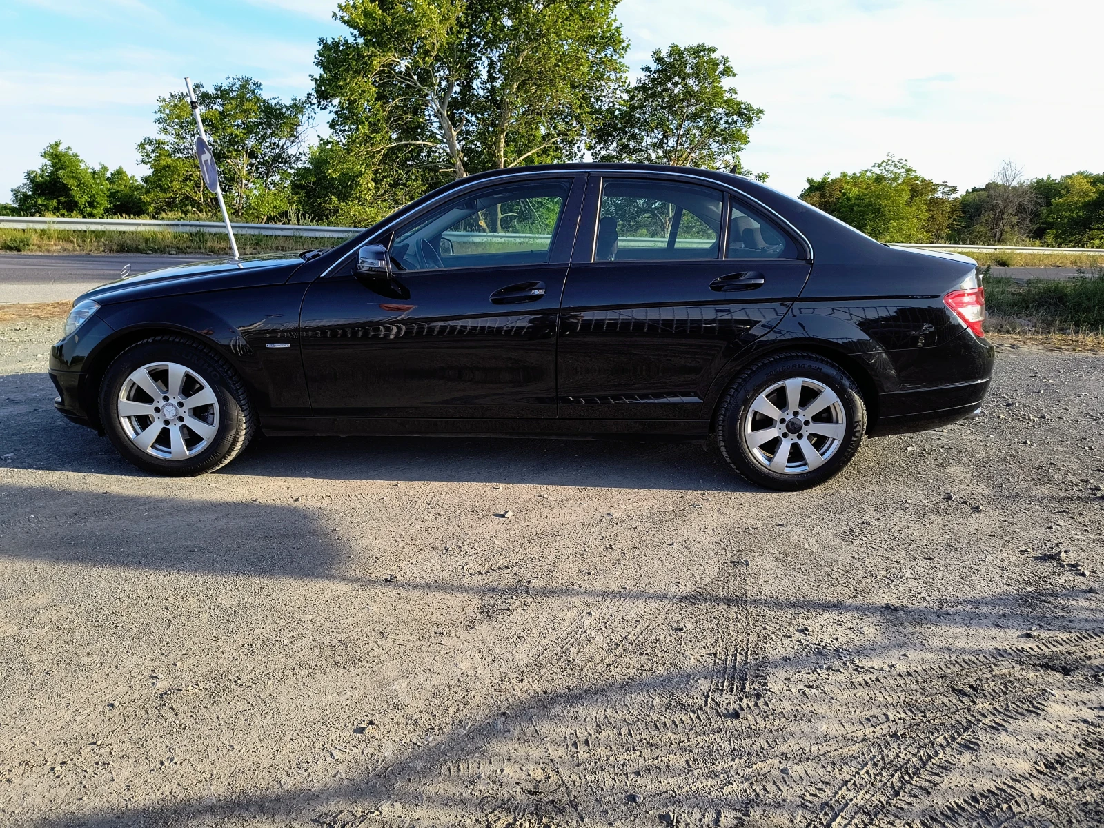 Mercedes-Benz C 220 2.2-170 КС АВТОМАТИК, НАВИ, КСЕНОН / ГАРАНЦИЯ - изображение 8