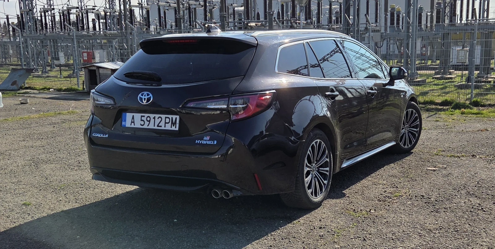 Toyota Corolla TOURING SPORTS 2.0 hybrid  184, снимка 2 - Автомобили и джипове - 53278837