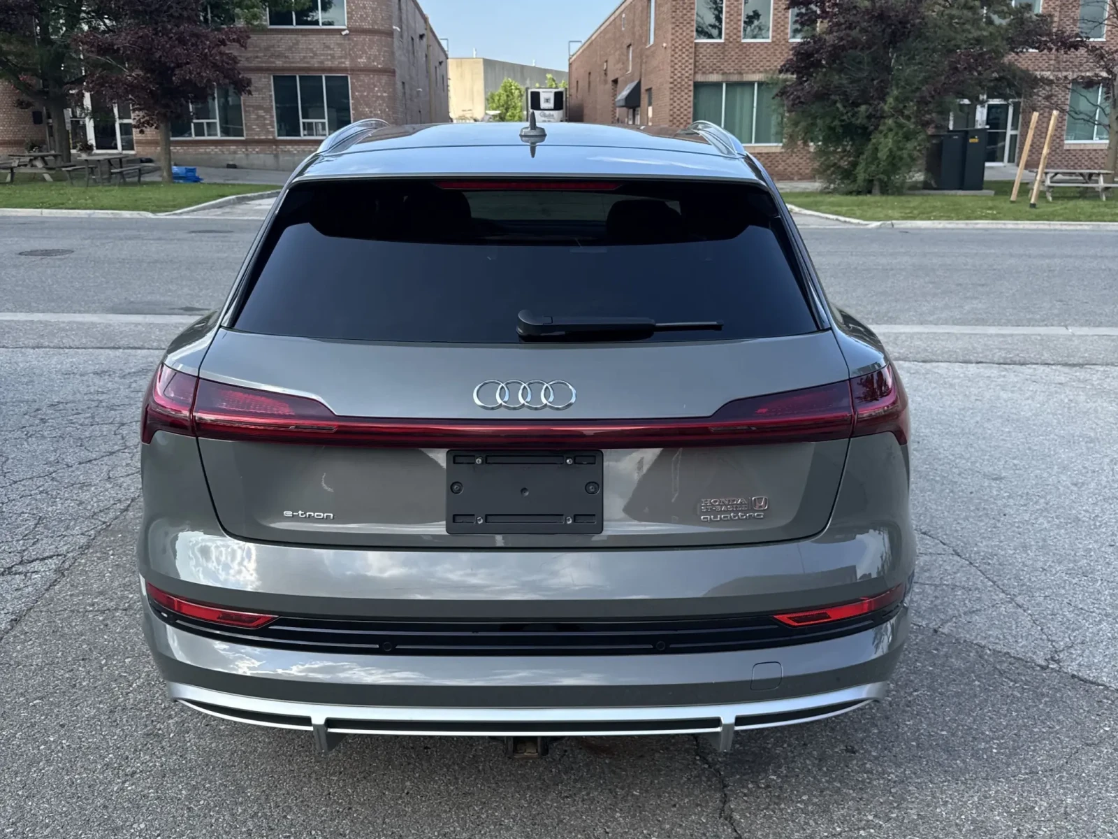 Audi E-Tron * PROGRESSIV* * АвтоКредит*  - изображение 4