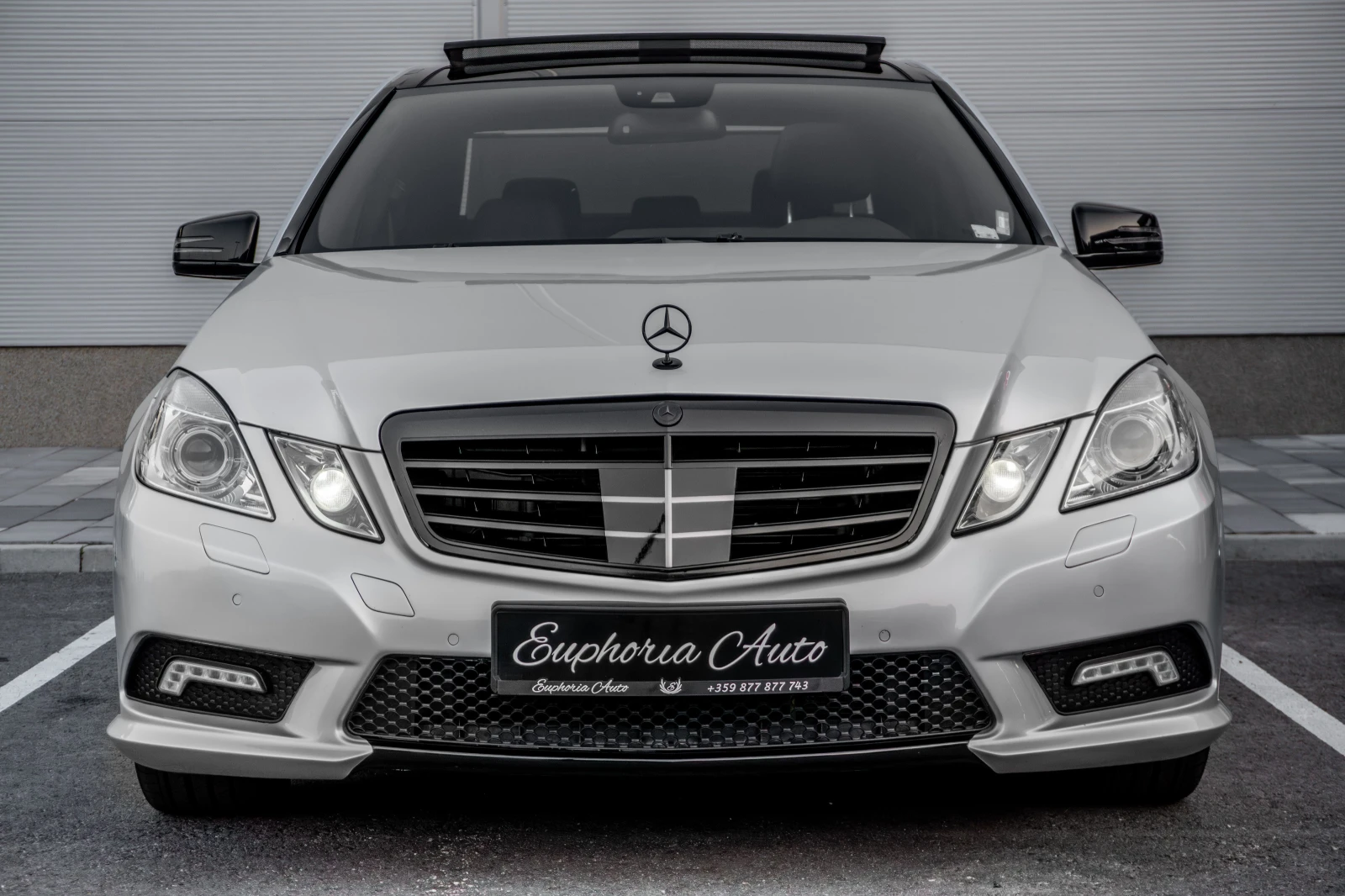 Mercedes-Benz E 500 V8* 388HP* AMG* CARBON* AMG SOUND* PANORAMA* FULL - изображение 8