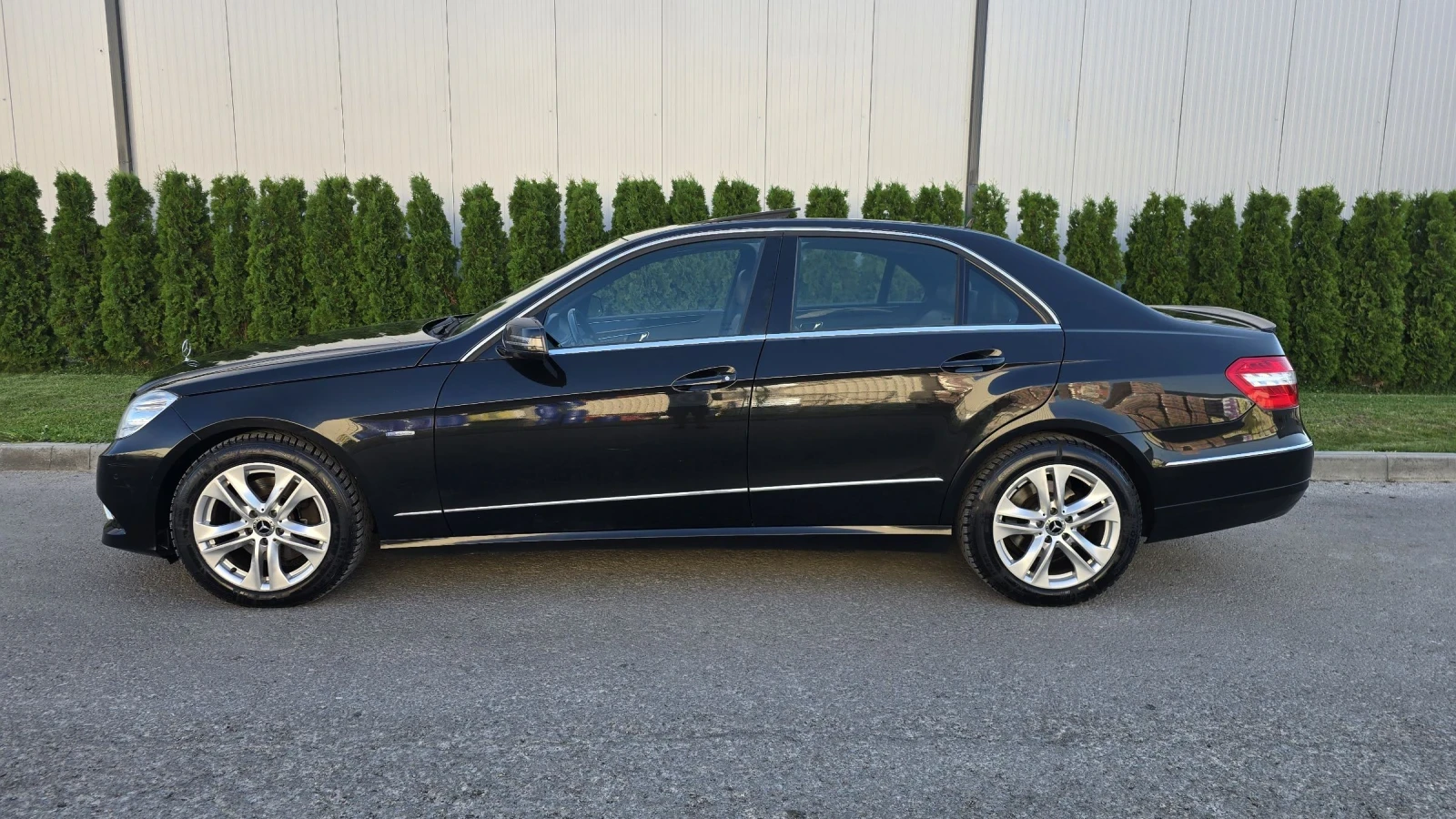 Mercedes-Benz E 350 cdi 231k.c* 4matic* Памет* Люк* ЛИЗИНГ - изображение 8