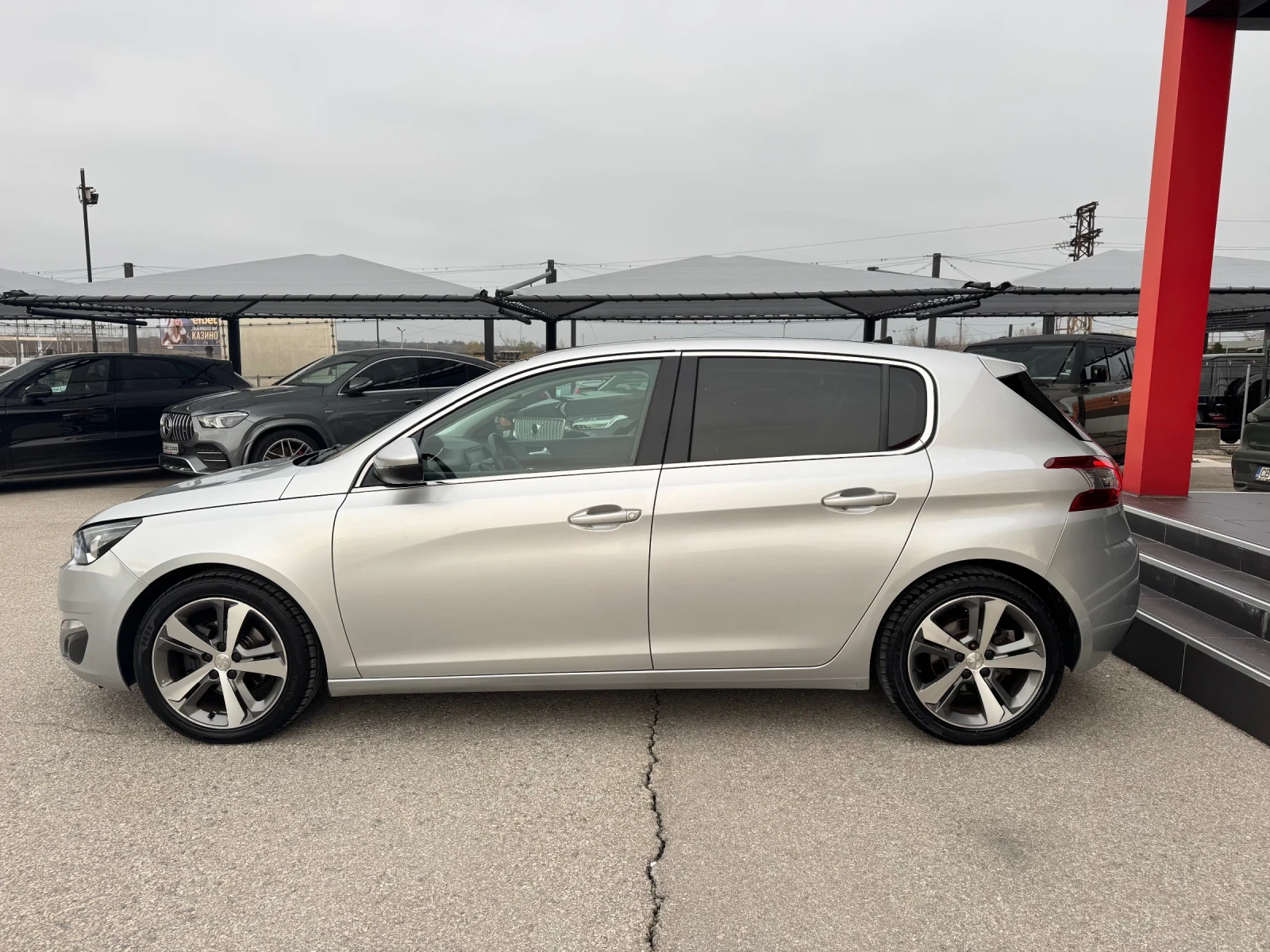 Peugeot 308 1.2i-AUT-LED-XENON-ПАНОРАМА-TOP - изображение 3