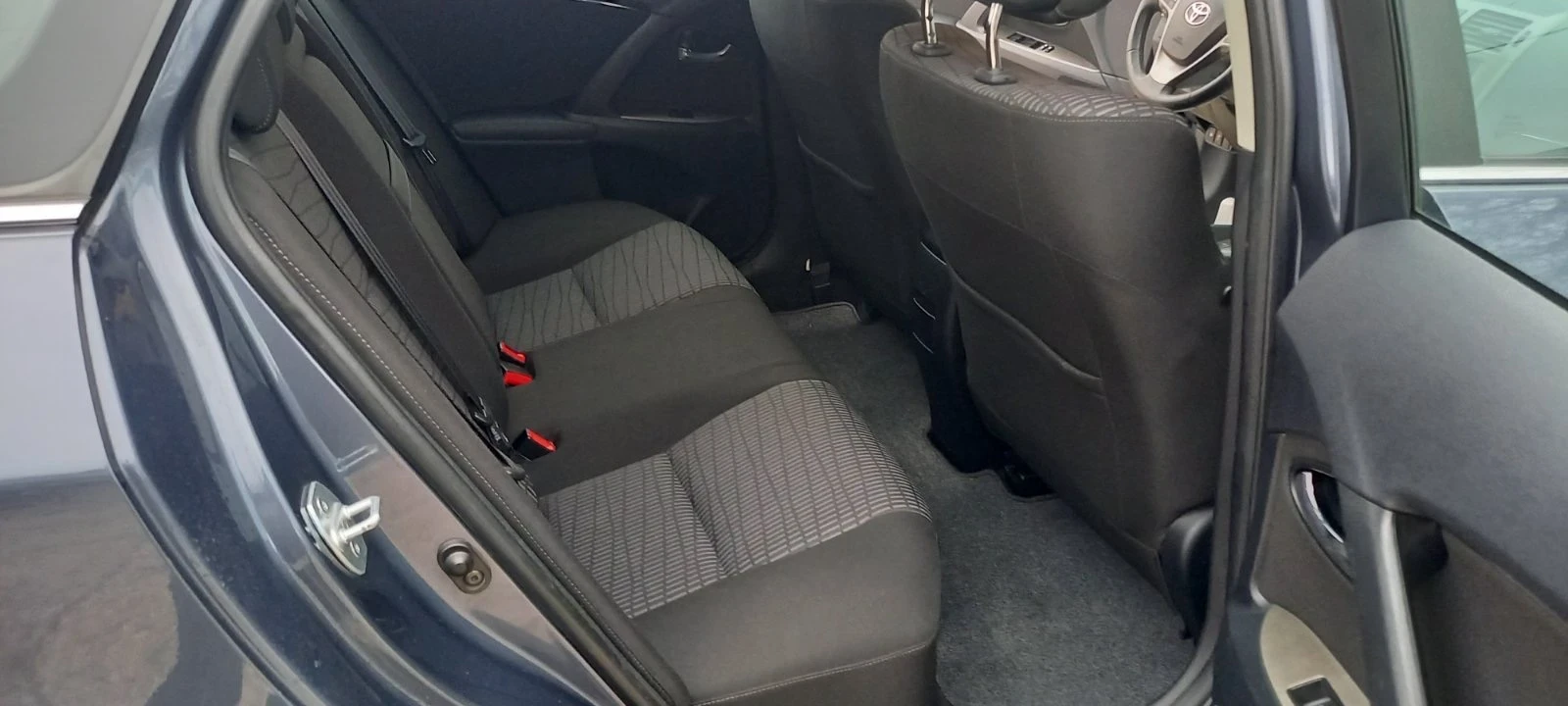 Toyota Avensis 2.0i//152../220000./ | Mobile.bg   12