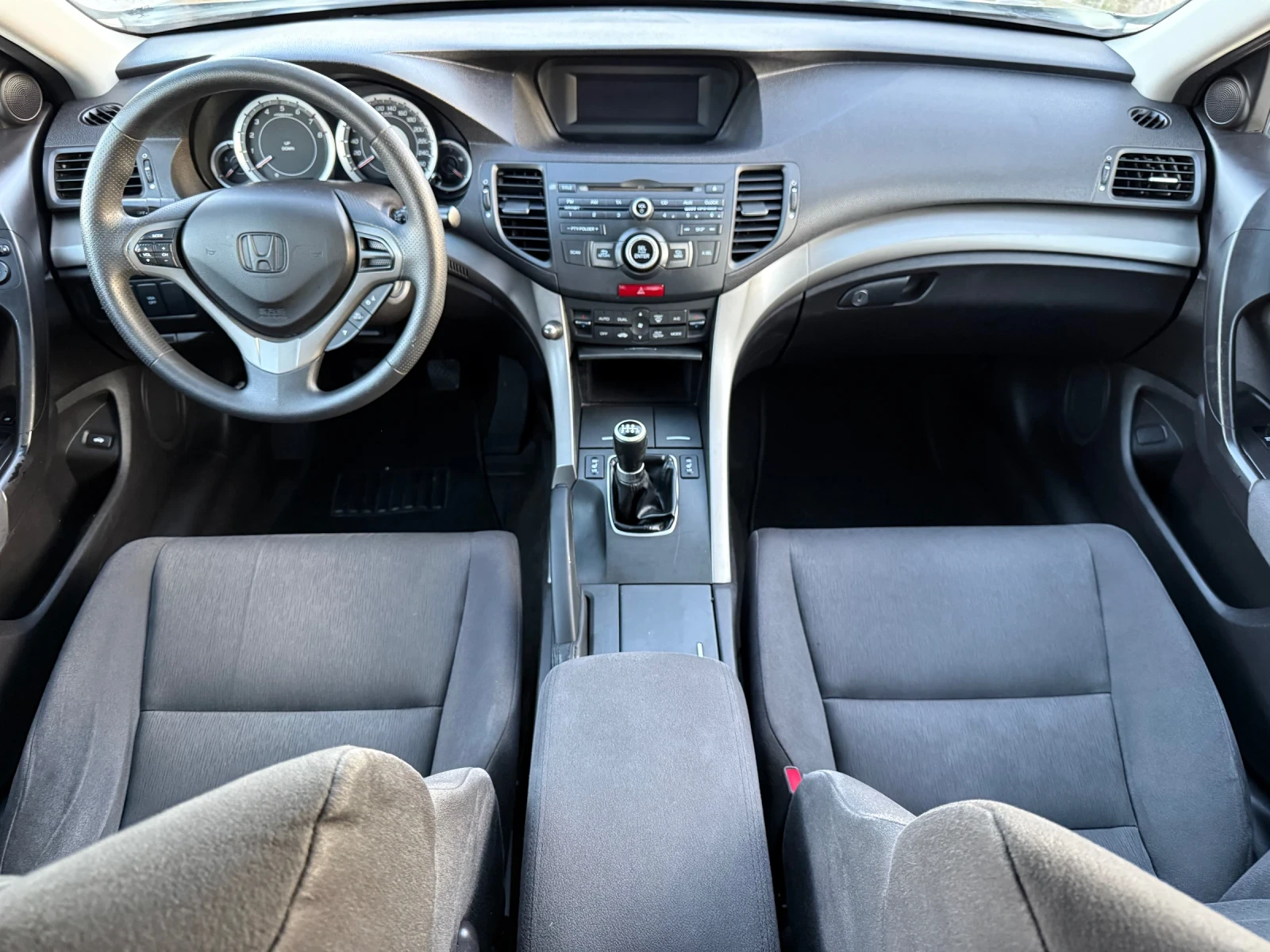 Honda Accord 2.0 i-VTEC 155к.с CLIMATRONIC / PODGREV - изображение 8