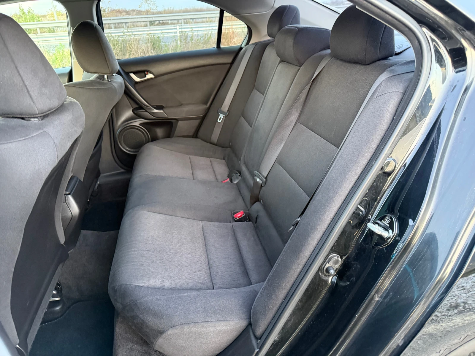 Honda Accord 2.0 i-VTEC 155�.� CLIMATRONIC / PODGREV | Mobile.bg � ����������� 12