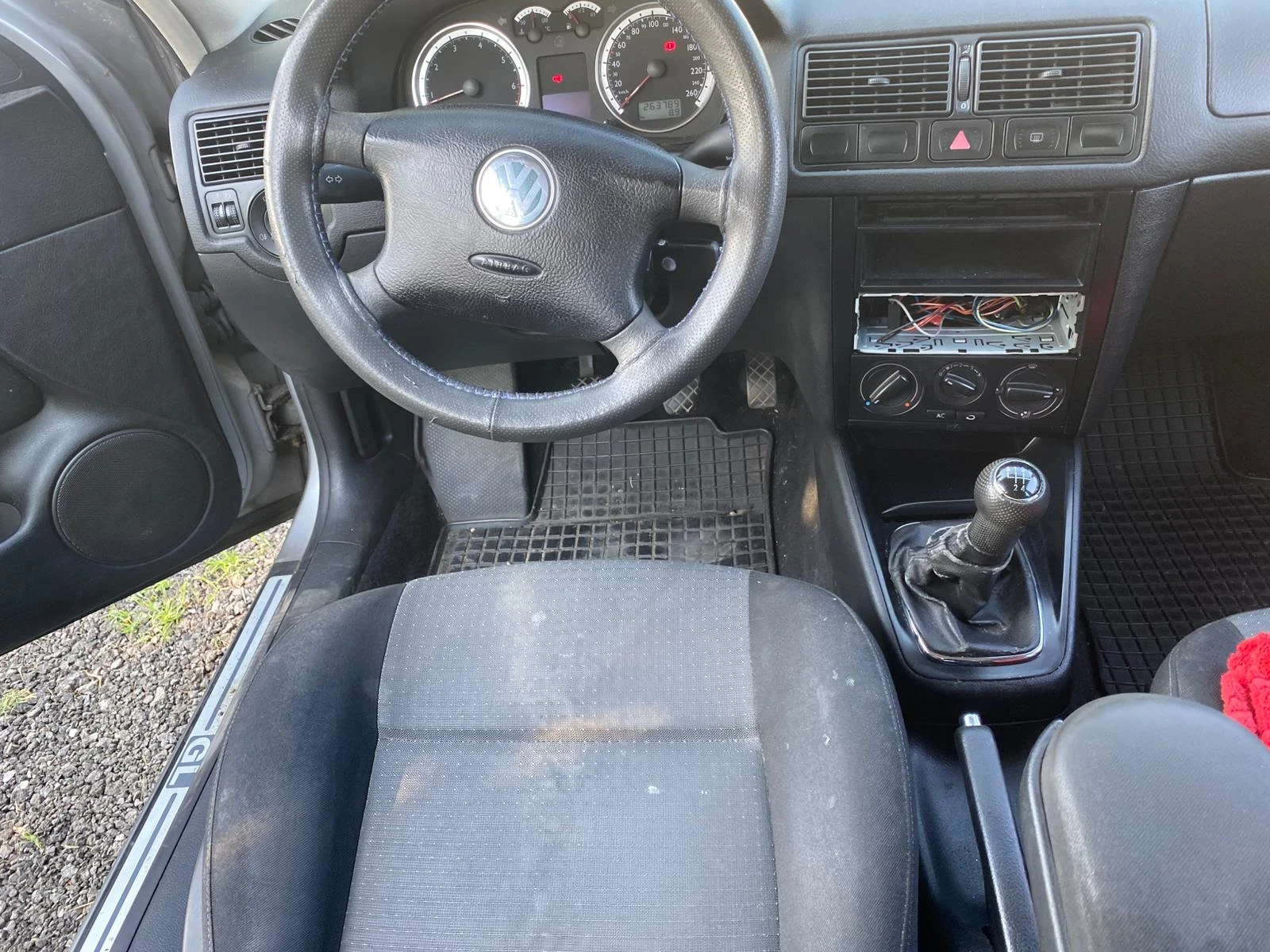 VW Golf  - изображение 10