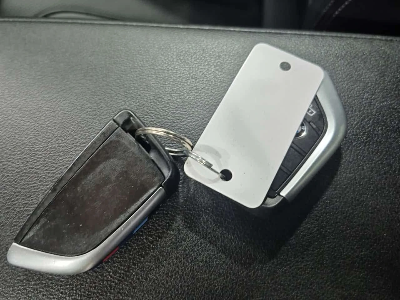 BMW 330  I XDRIVE | �������� | ��� ����� |  CARFAX | Mobile.bg � ����������� 12