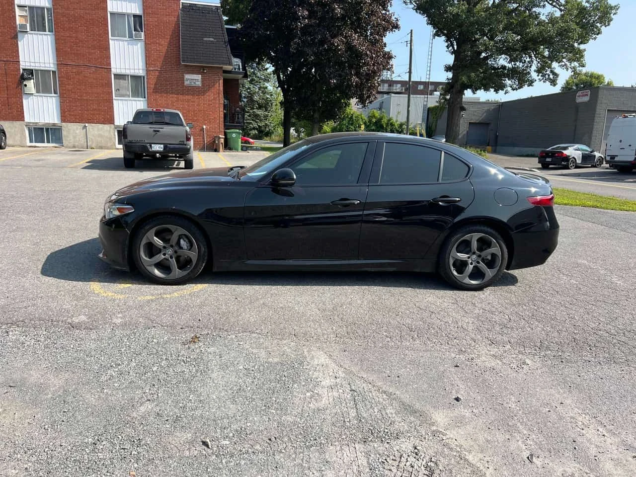 Alfa Romeo Giulia * Q4 * CARFAX * КАМЕРА * NAVI , снимка 2 - Автомобили и джипове - 53946751