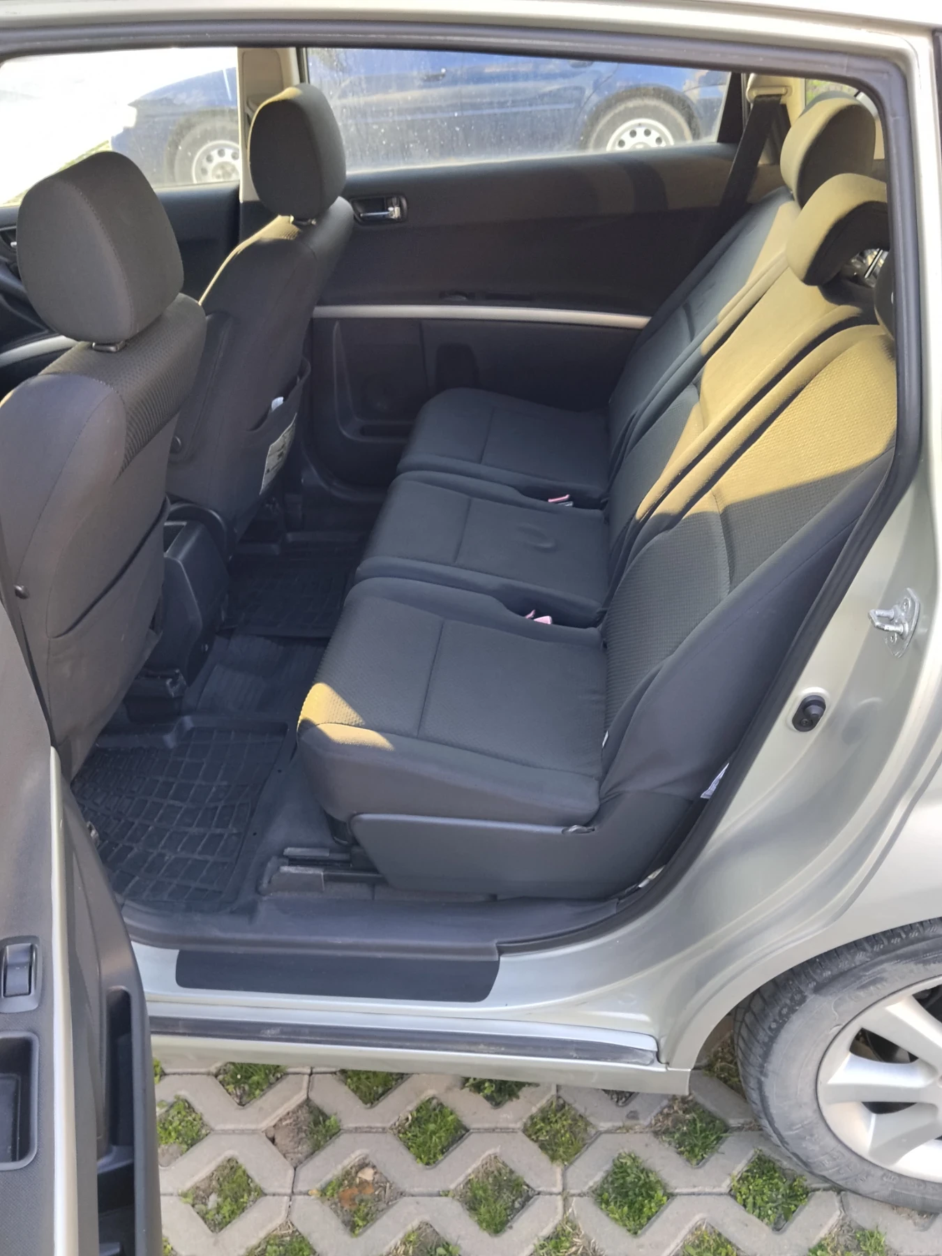 Toyota Corolla verso, снимка 9 - Автомобили и джипове - 54184912