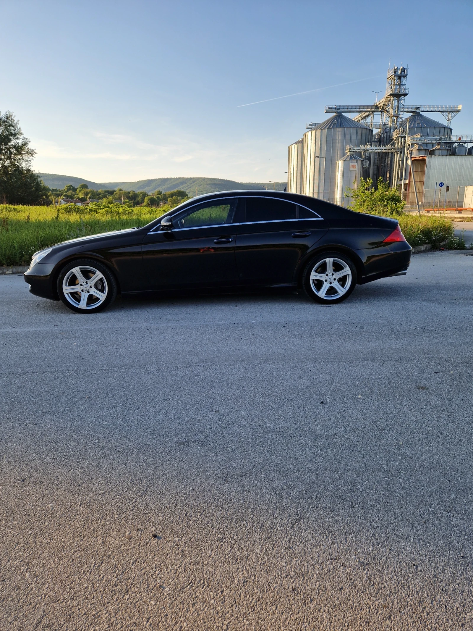 Mercedes-Benz CLS 320, снимка 4 - Автомобили и джипове - 54338863