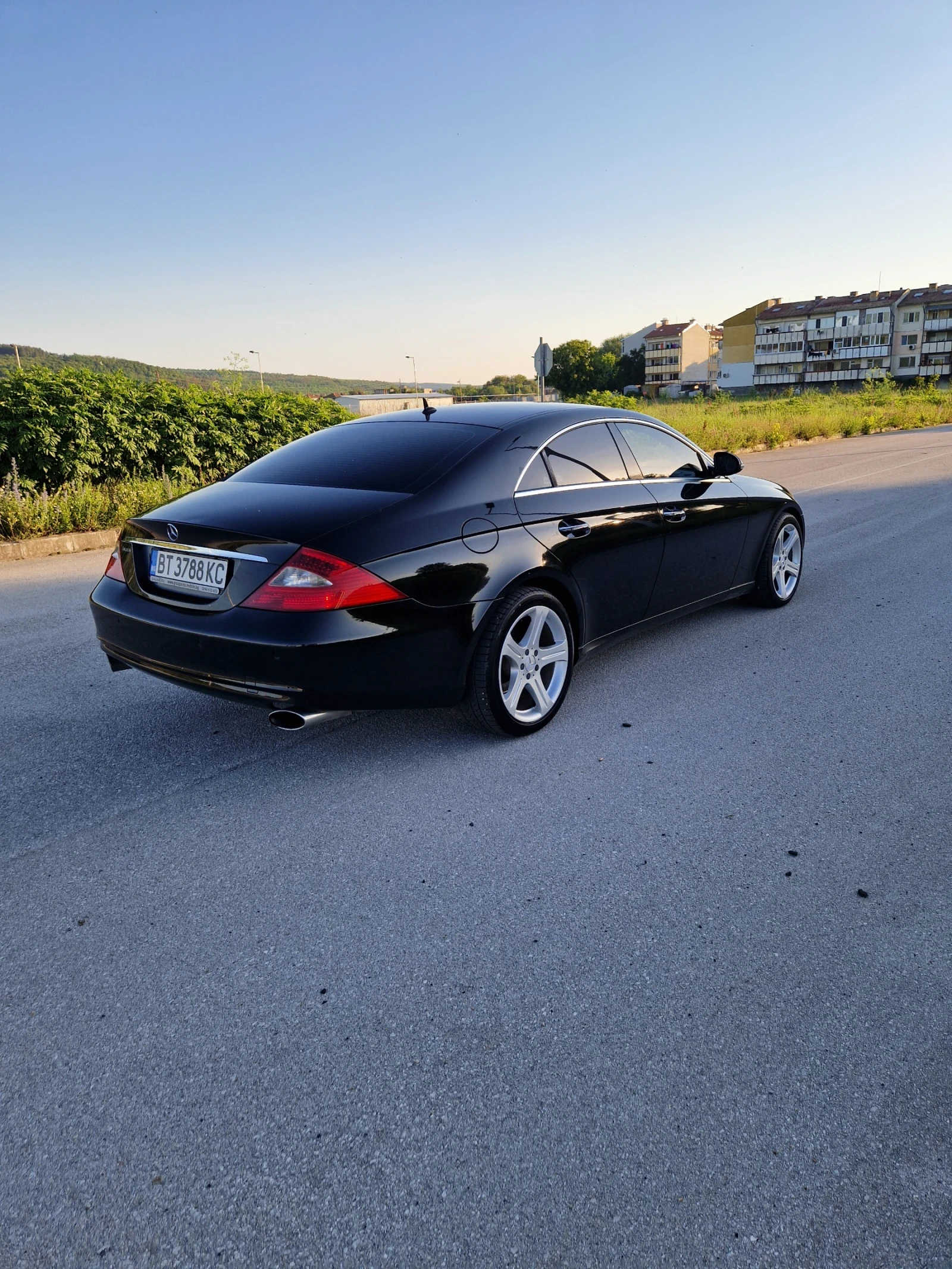 Mercedes-Benz CLS 320, снимка 2 - Автомобили и джипове - 54338863