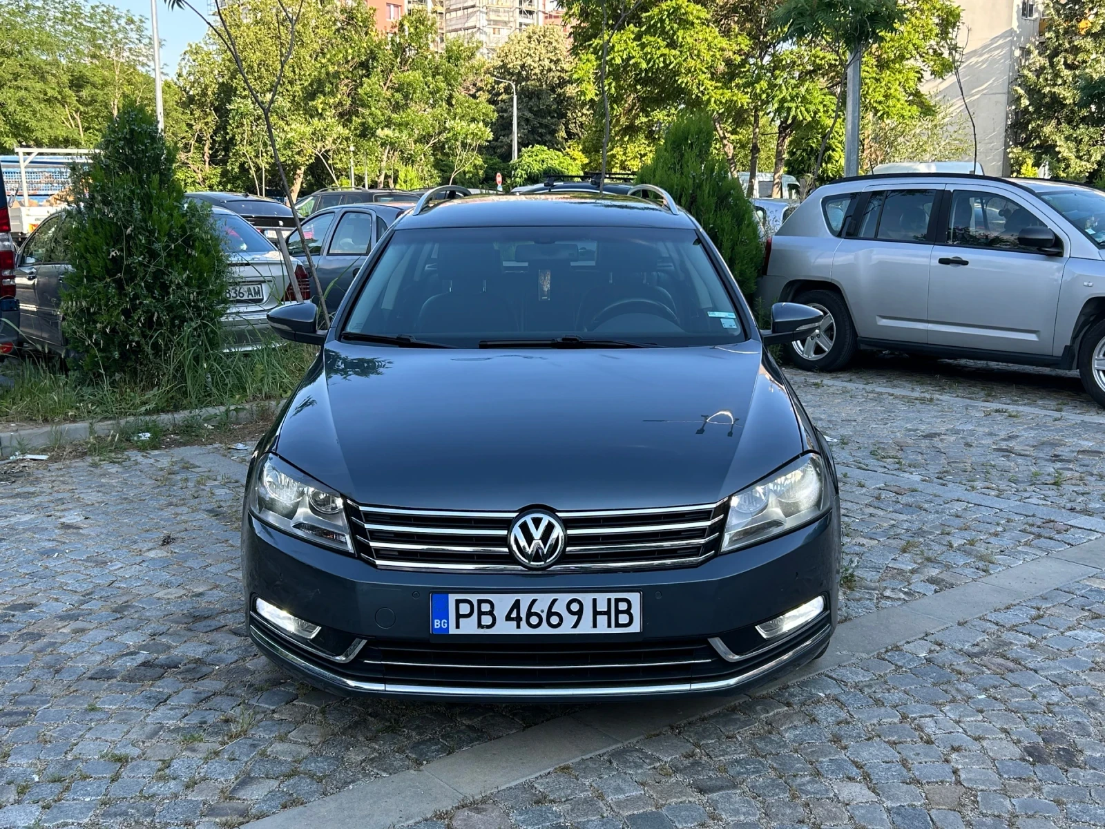 VW Passat 2.0 TDI, снимка 13 - Автомобили и джипове - 54844100