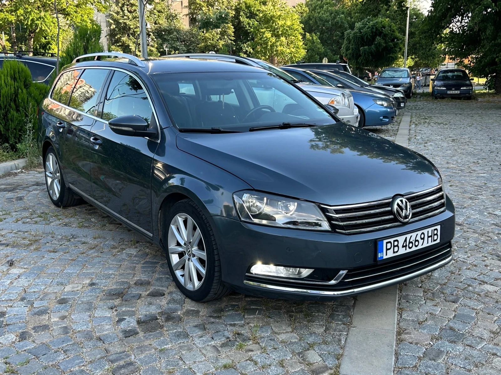VW Passat 2.0 TDI, снимка 2 - Автомобили и джипове - 54844100