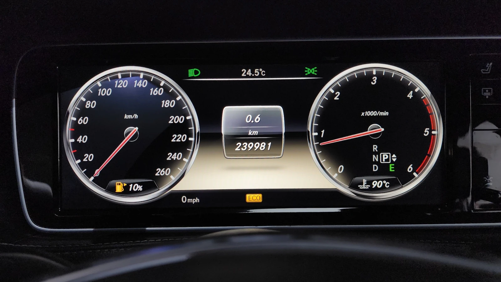 Mercedes-Benz S 350 * D* BlueTEC* TV* Navi* Pano* Keyless, снимка 11 - Автомобили и джипове - 55245632