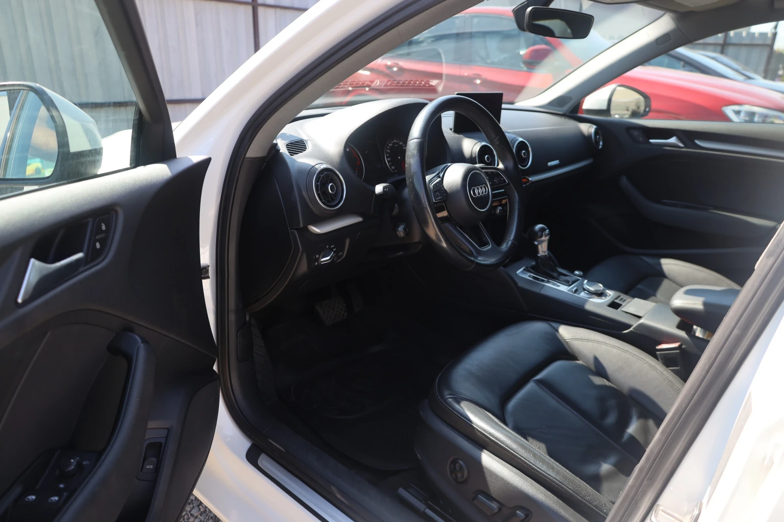 Audi A3 2.0T S-tronic Limo Pano #SzH КОЖА Bluetooth #iCar, снимка 12 - Автомобили и джипове - 55950925