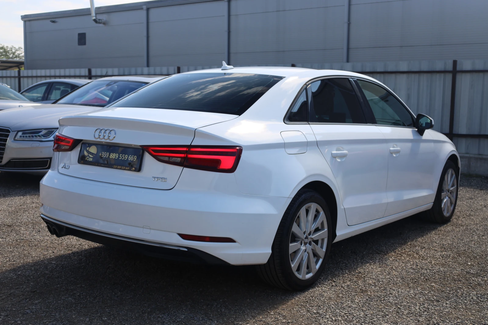 Audi A3 2.0T S-tronic Limo Pano #SzH КОЖА Bluetooth #iCar, снимка 4 - Автомобили и джипове - 55950925