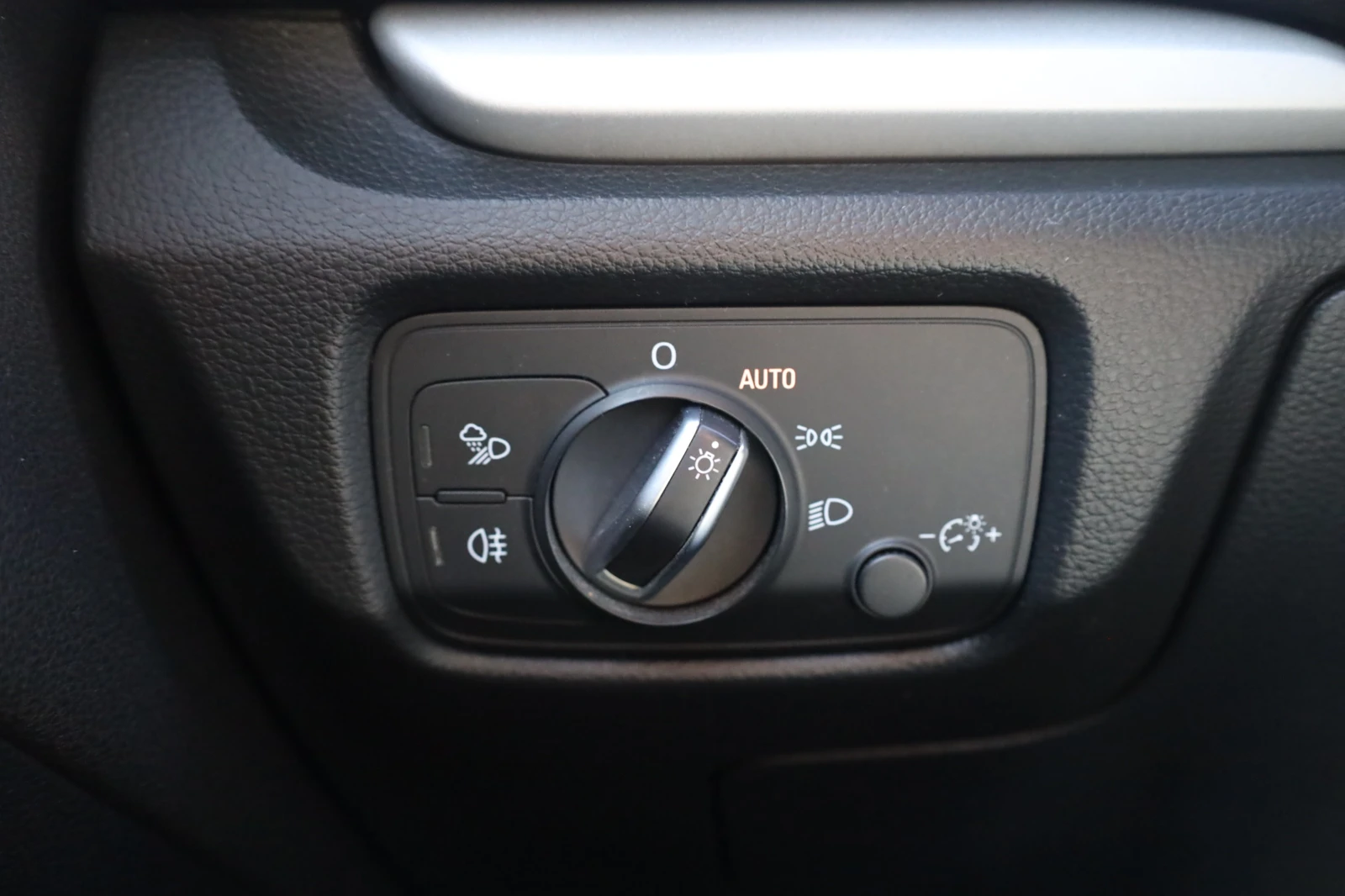 Audi A3 2.0T S-tronic Limo Pano #SzH КОЖА Bluetooth #iCar, снимка 16 - Автомобили и джипове - 55950925