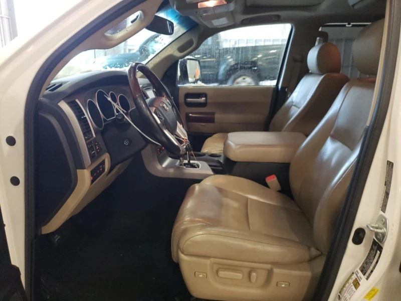 Toyota Sequoia PLATINUM AWD, снимка 7 - Автомобили и джипове - 48359934