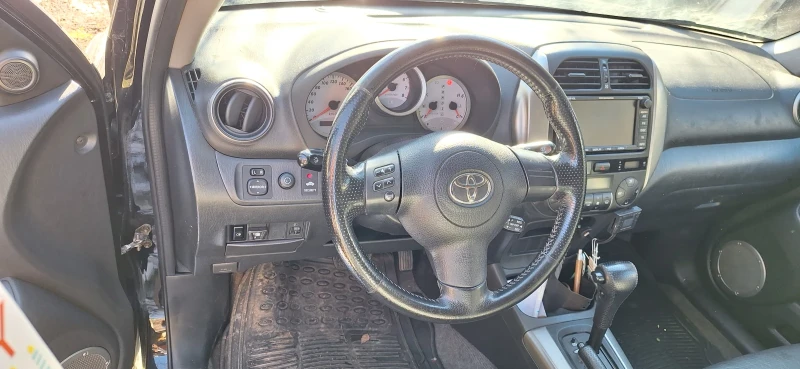 Toyota Rav4, снимка 5 - Автомобили и джипове - 48498938