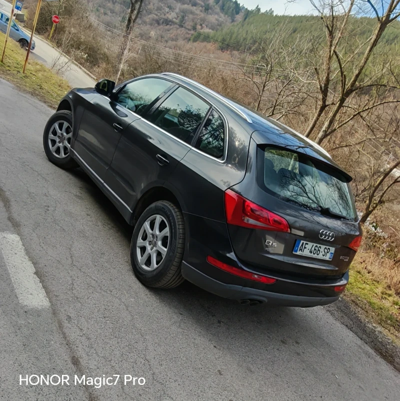 Audi Q5 2.0, снимка 4 - Автомобили и джипове - 53477728