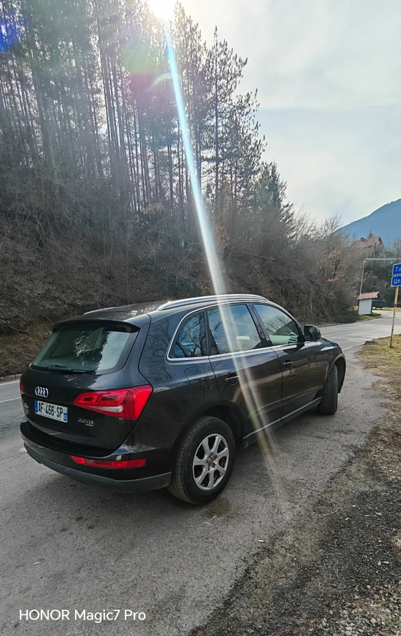 Audi Q5 2.0, снимка 3 - Автомобили и джипове - 53477728