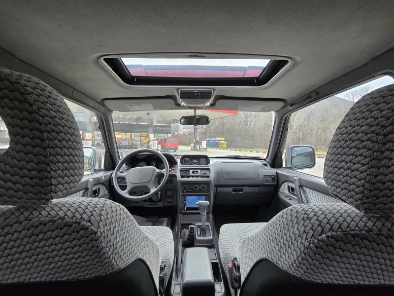 Mitsubishi Pajero Топ състояние внос Италия, снимка 10 - Автомобили и джипове - 53478321