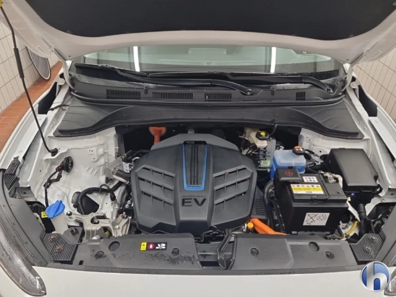 Hyundai Kona e-Kona Select, снимка 8 - Автомобили и джипове - 54149157