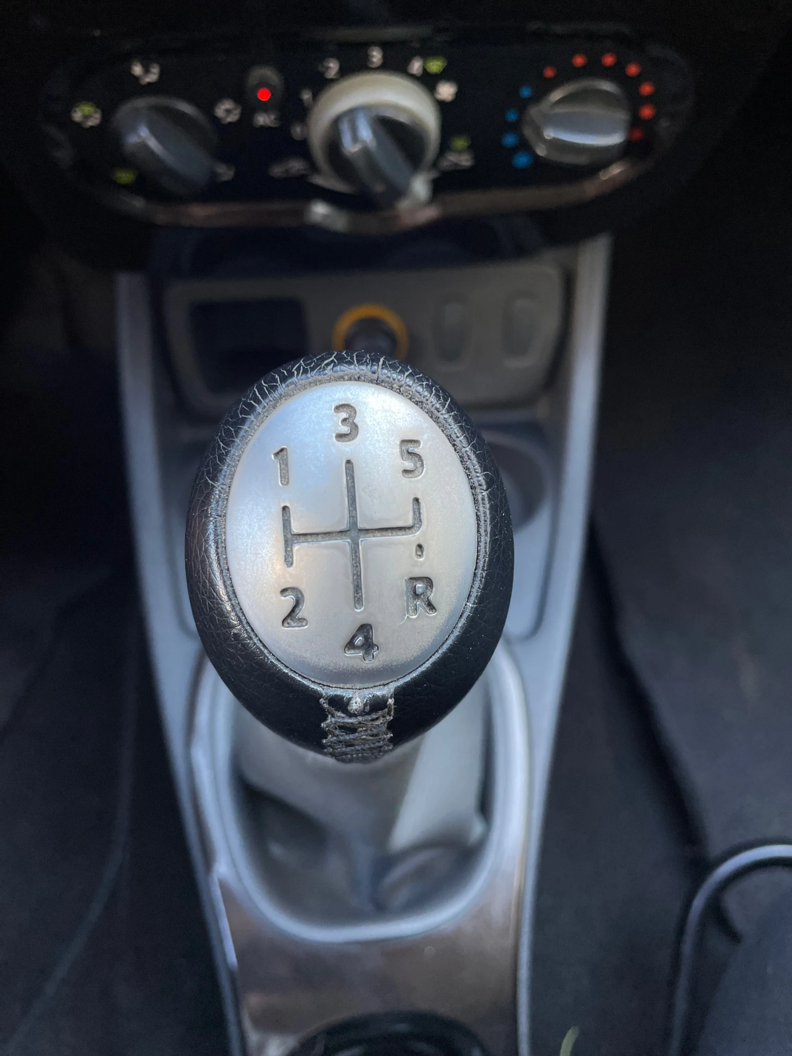 Dacia Duster 1.6i   | Mobile.bg   11