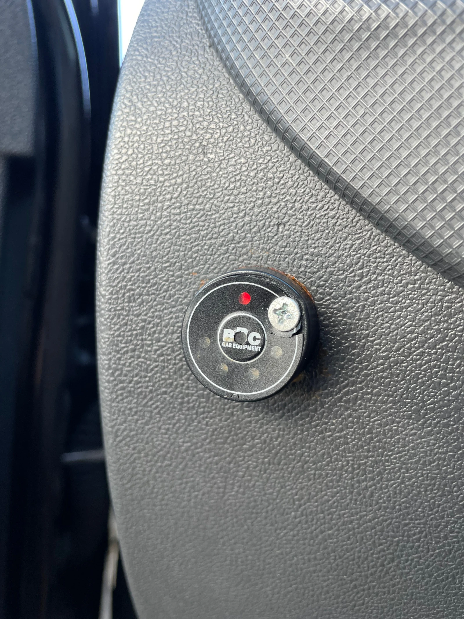 Dacia Duster 1.6i   | Mobile.bg   12