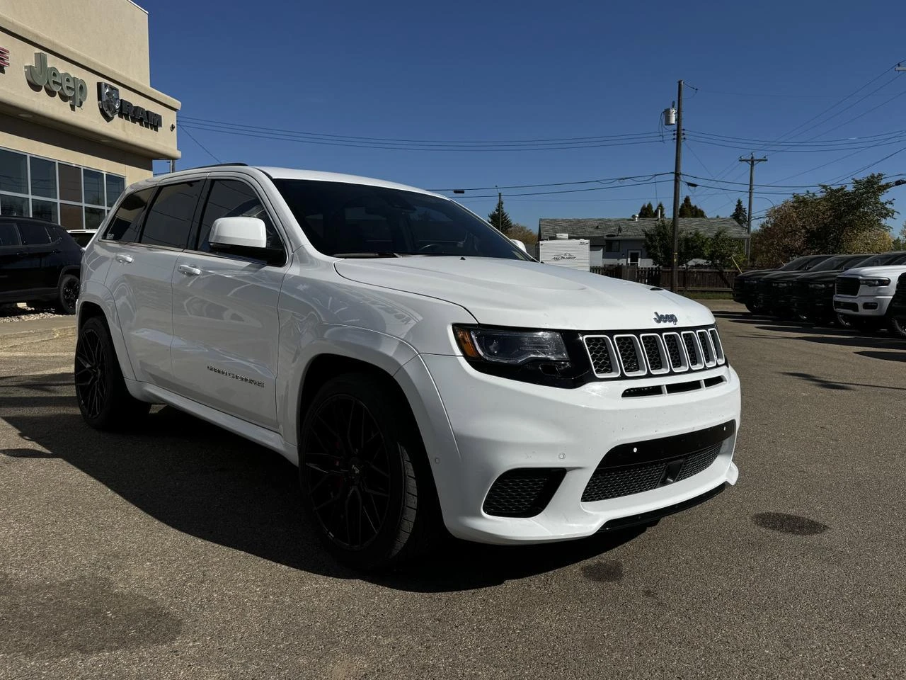 Jeep Grand cherokee SRT8* BREMBO* ПОДГРЕВ* KEYLESS* КАМЕРА - изображение 3