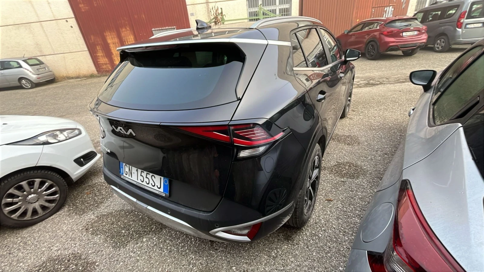 Kia Sportage, снимка 4 - Автомобили и джипове - 53715514