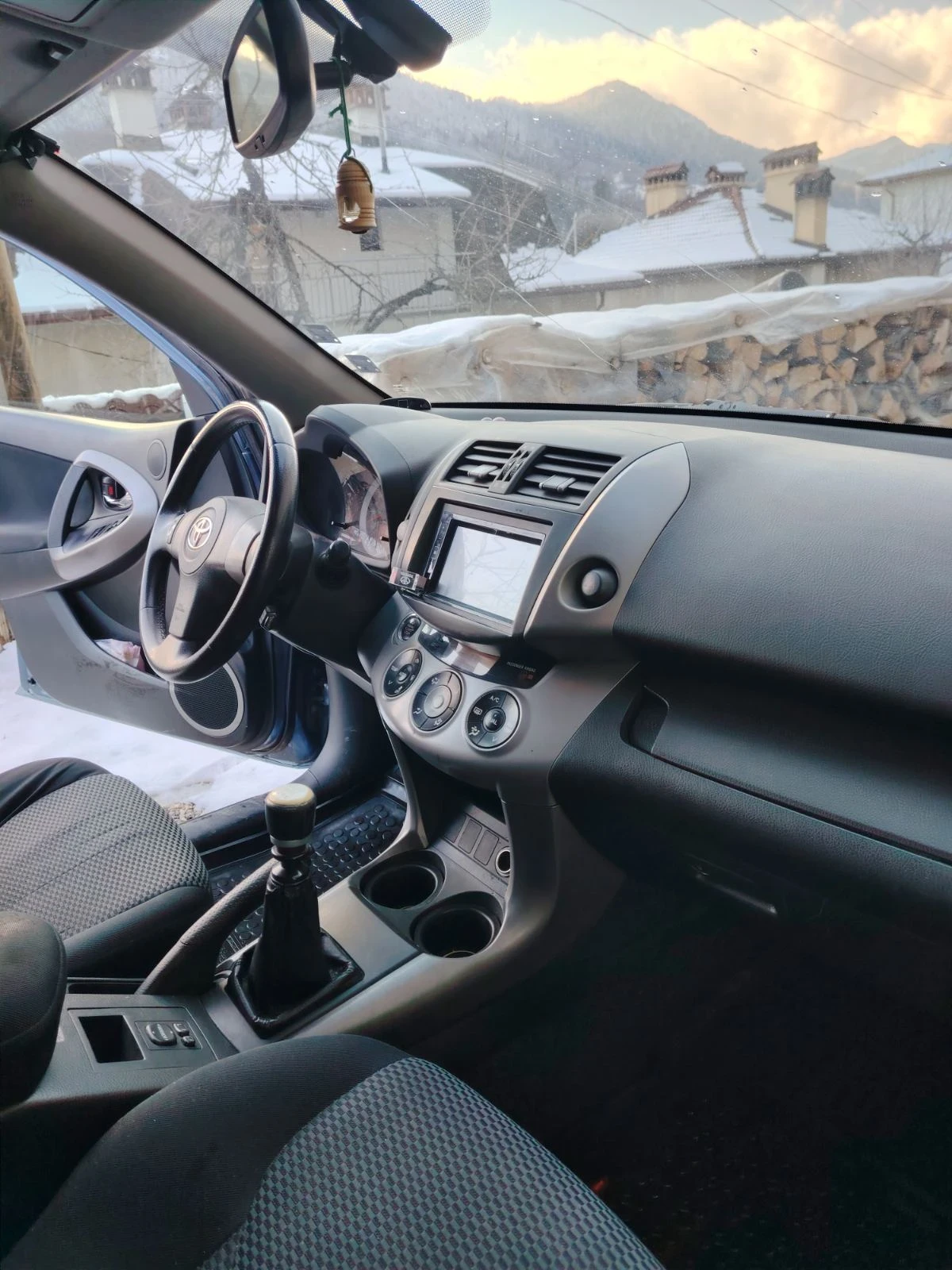 Toyota Rav4, снимка 14 - Автомобили и джипове - 53854066