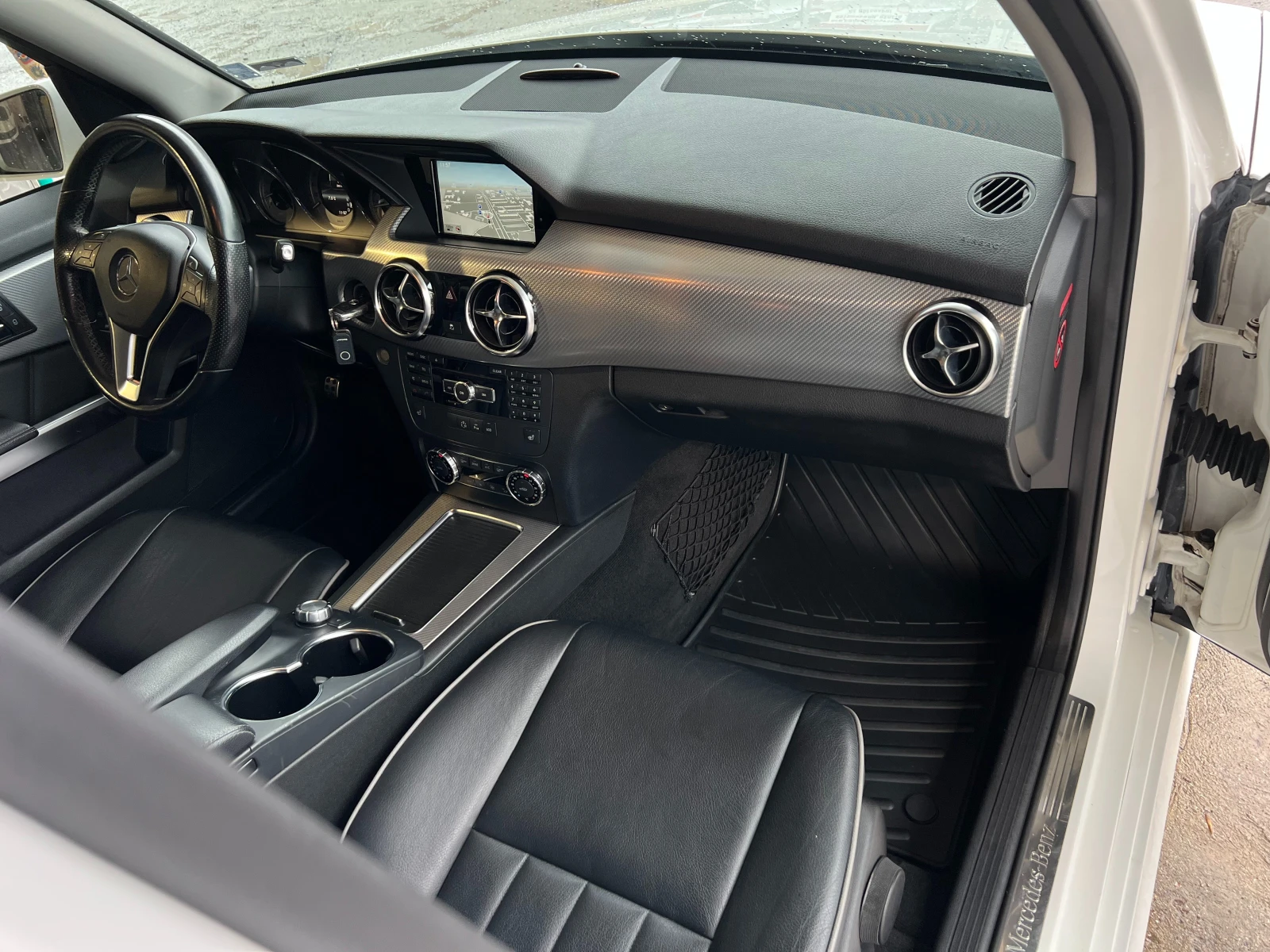 Mercedes-Benz GLK 2.2CDI 4MATIC AMG ПАНОРАМА Harman/kardon SPORT, снимка 13 - Автомобили и джипове - 53926483