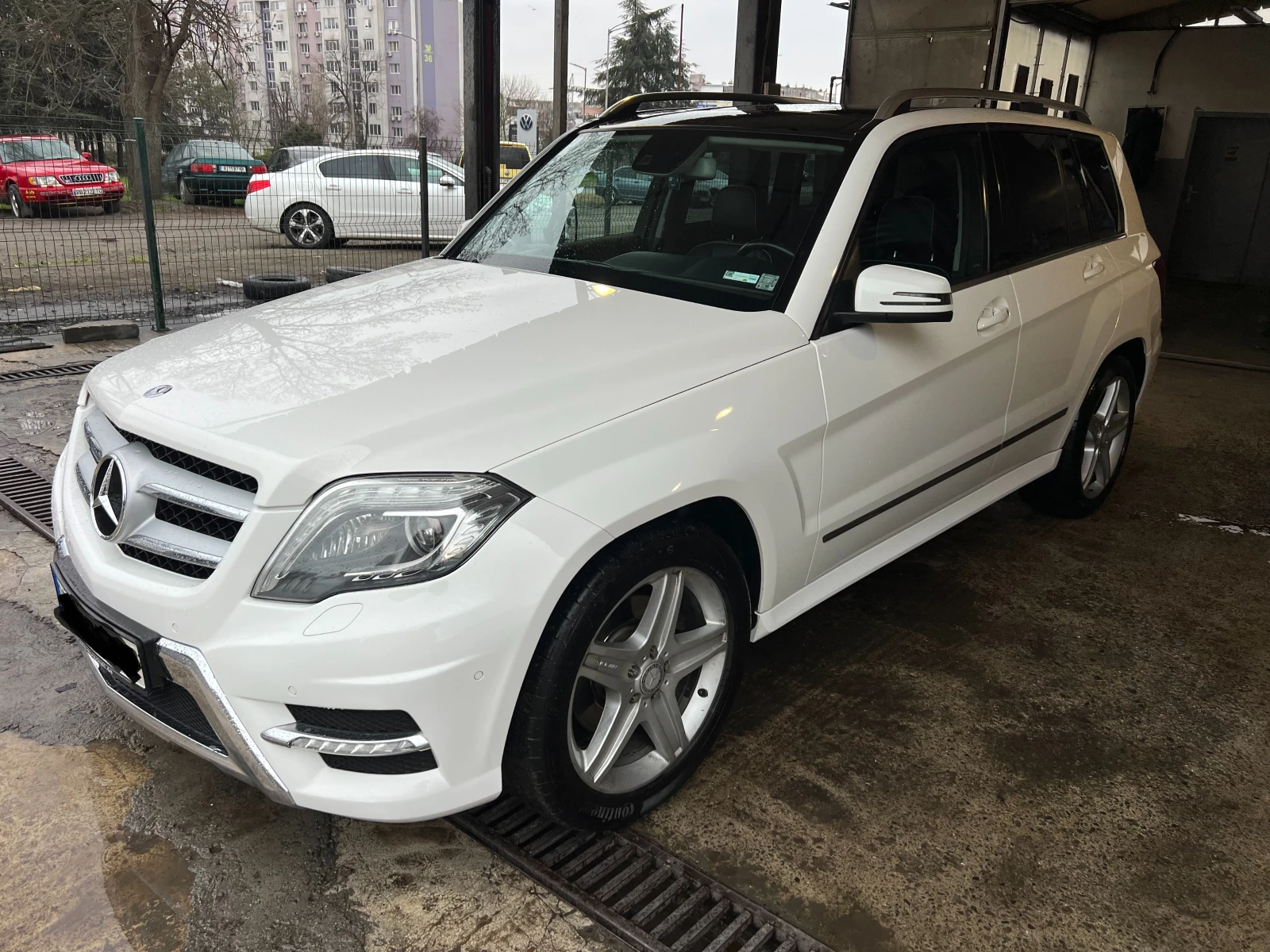 Mercedes-Benz GLK 2.2CDI 4MATIC AMG ПАНОРАМА Harman/kardon SPORT, снимка 3 - Автомобили и джипове - 53926483