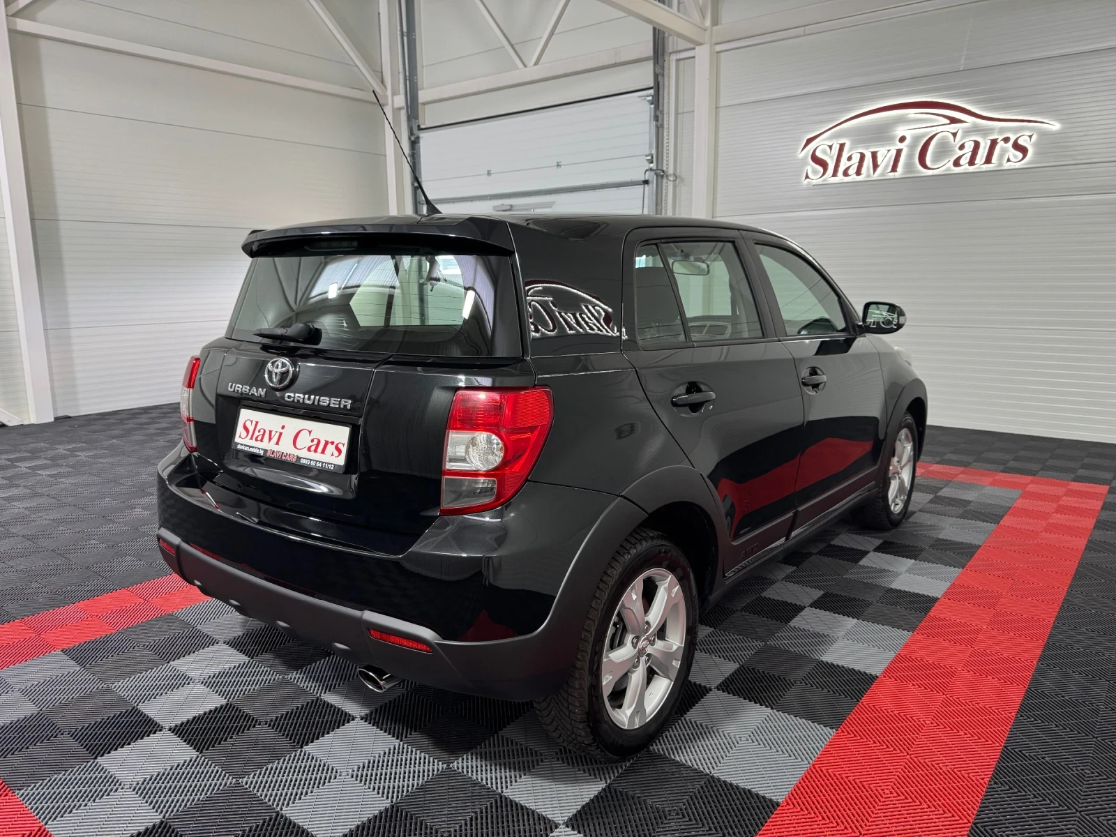 Toyota Urban Cruiser 1.4 D4D - AWD - LUXURY - 103.000 km!, снимка 6 - Автомобили и джипове - 54681876