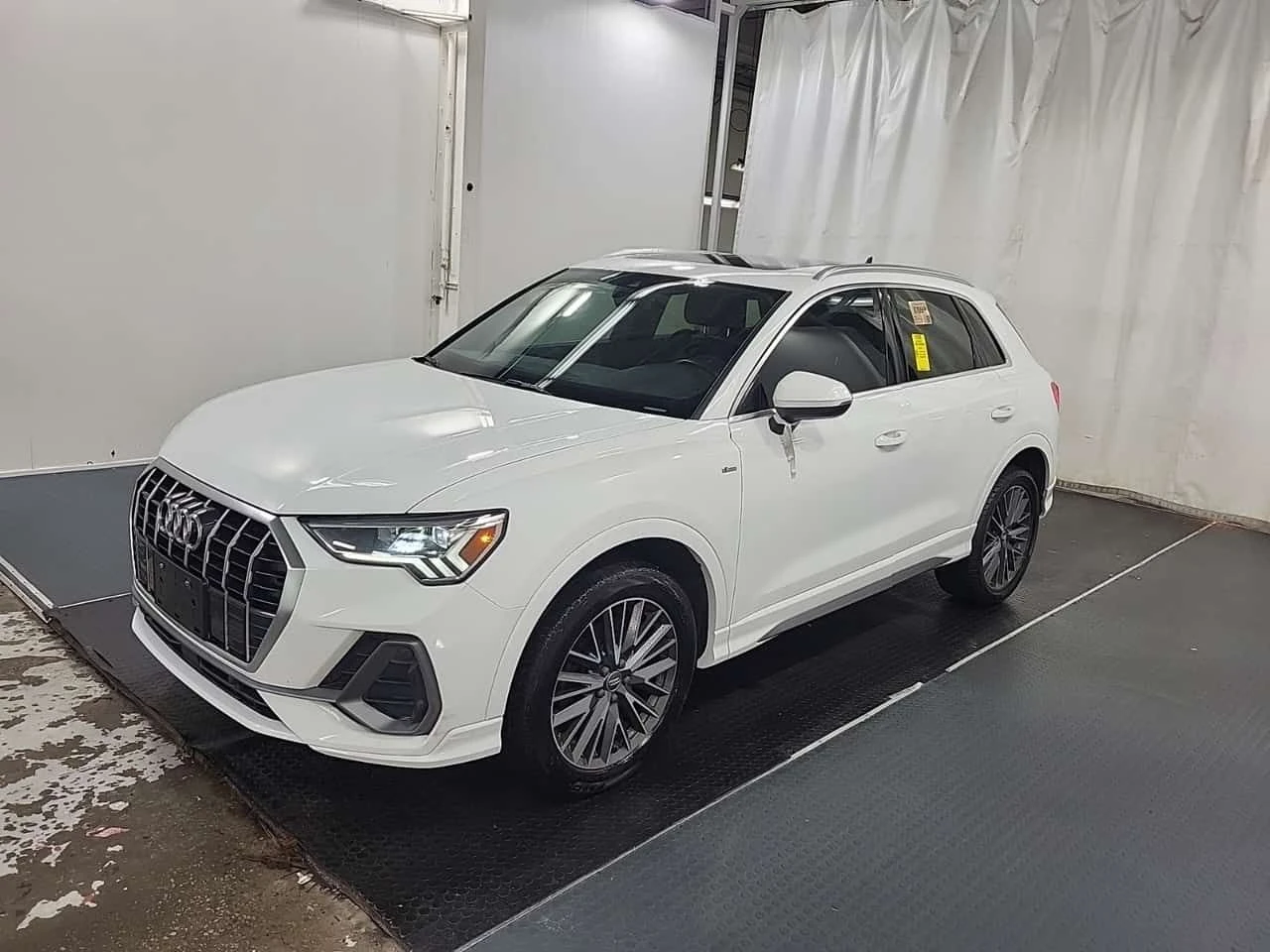 Audi Q3 * CARFAX* ПАНОРАМА* АВТОКРЕДИТ* 