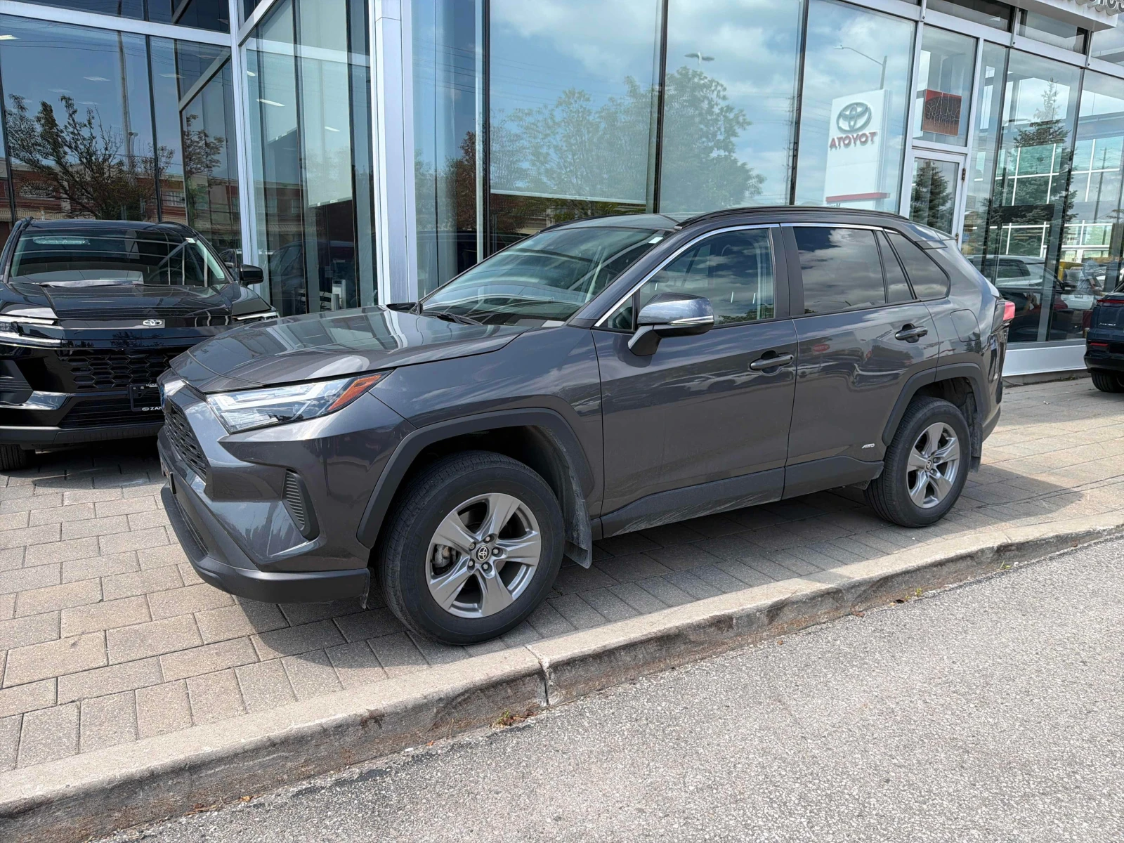 Toyota Rav4 * Hybrid XLE * CARFAX * ОПЦИЯ ЗА ФИНАНСИРАНЕ, снимка 11 - Автомобили и джипове - 55879809