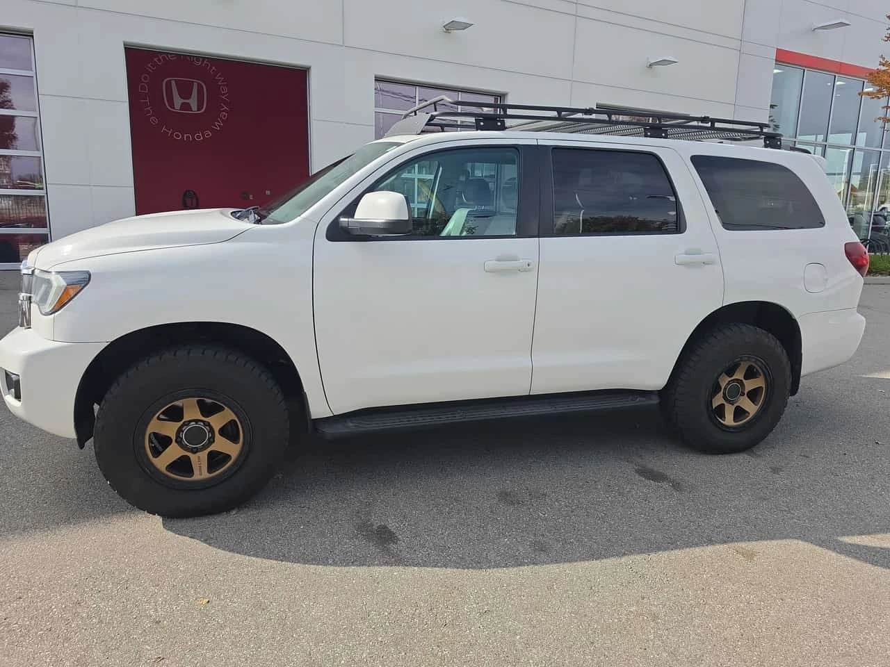 Toyota Sequoia * 4WD 5.7L * ���������� ��� ������������ ������*  | Mobile.bg � ����������� 2