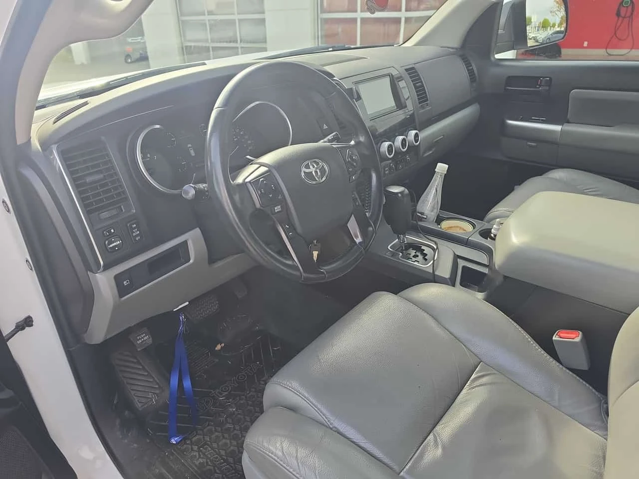 Toyota Sequoia * 4WD 5.7L * ���������� ��� ������������ ������*  | Mobile.bg � ����������� 5