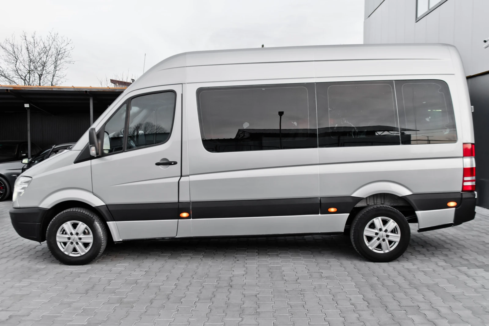Mercedes-Benz Sprinter 318 D 3.0 V6 Xenon, снимка 4 - Бусове и автобуси - 53781789